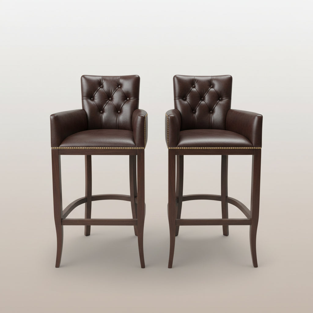 Banqueta Chester de cuero vacuno con tachas