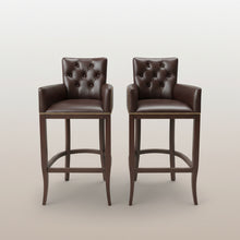 Banqueta Chester de cuero vacuno con tachas
