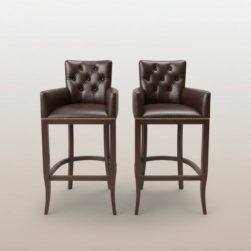 Banqueta Chester de cuero vacuno con tachas
