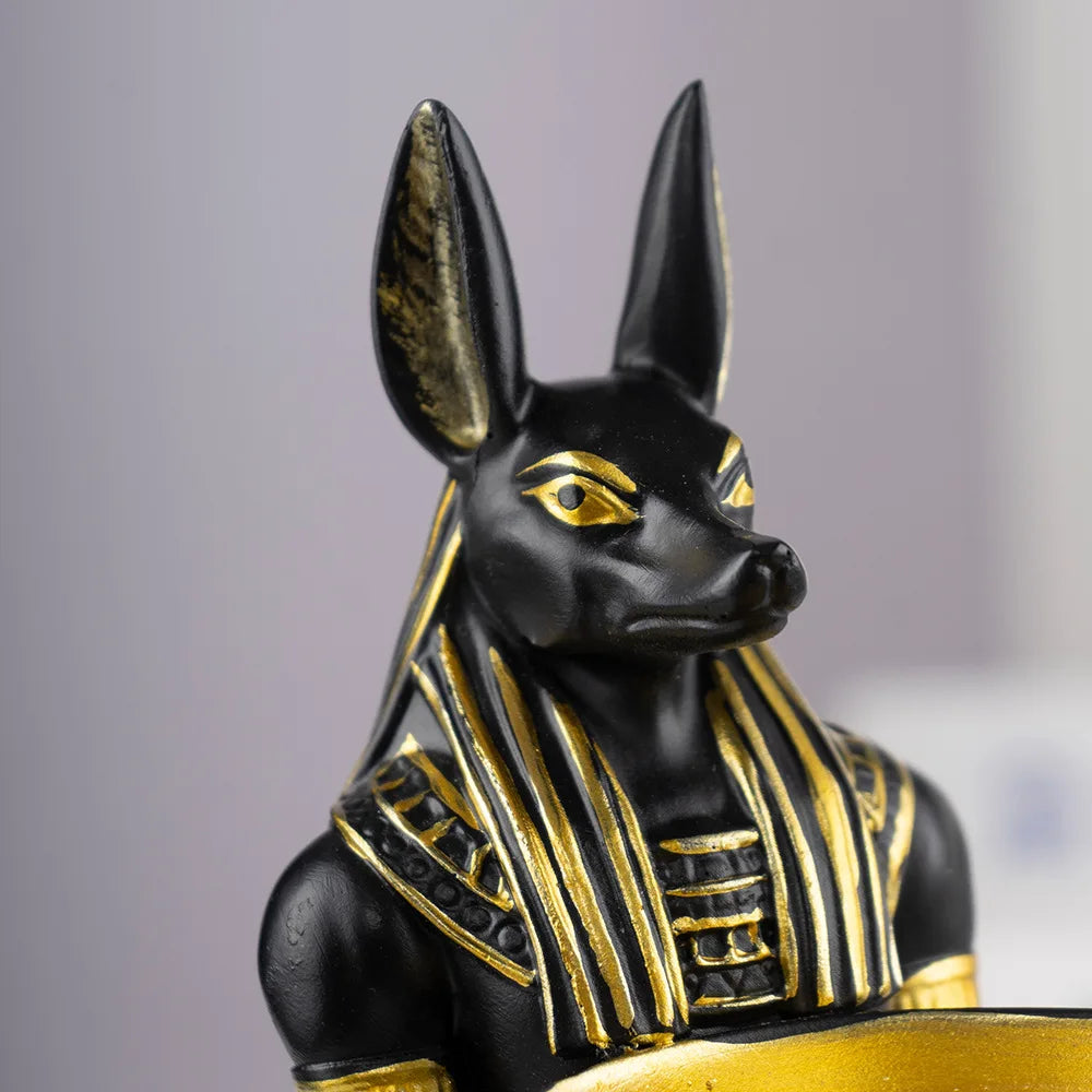 Escultura Anubis con bandeja decorativa en resina