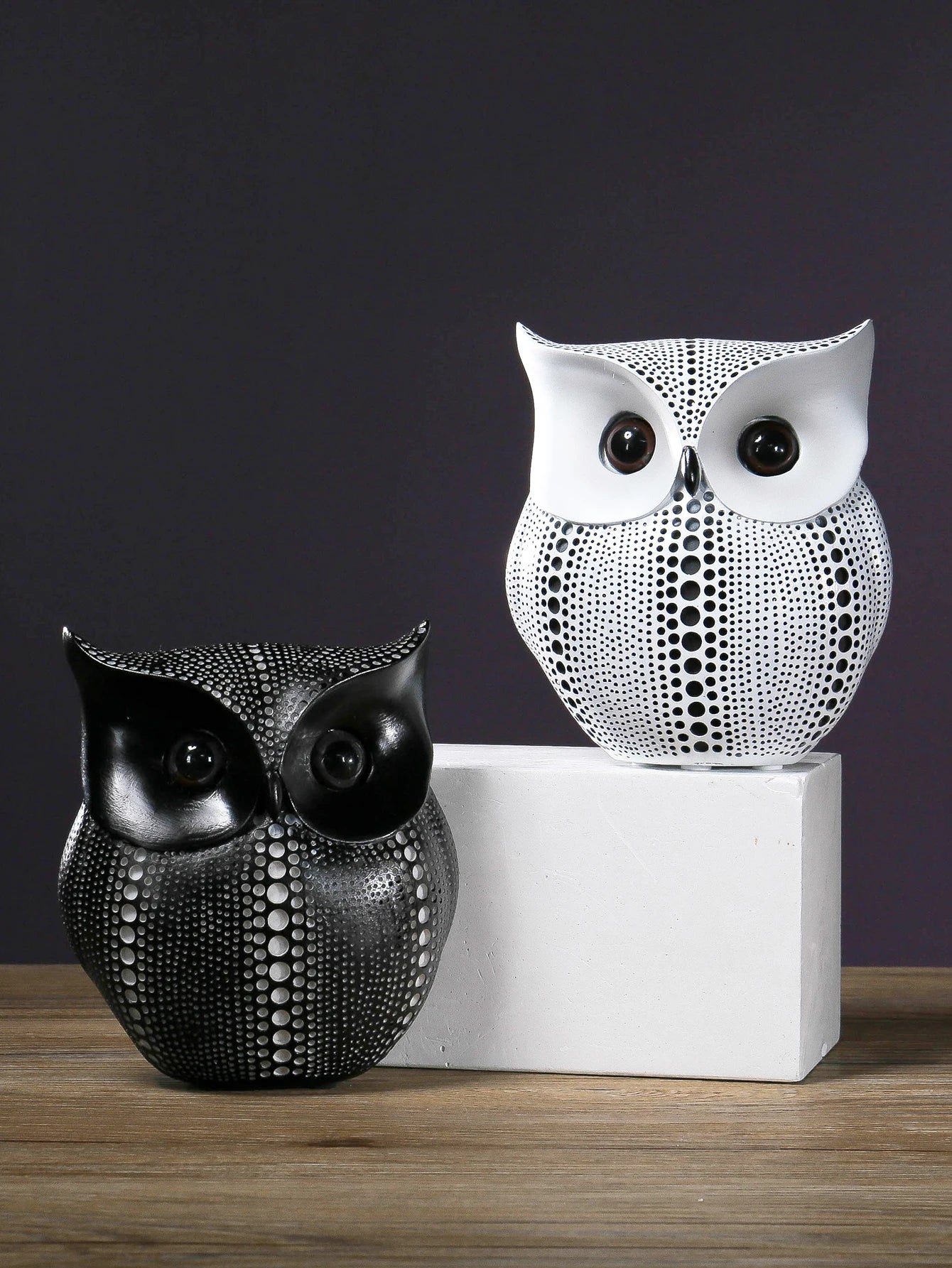 Escultura Búho de resina para decoración