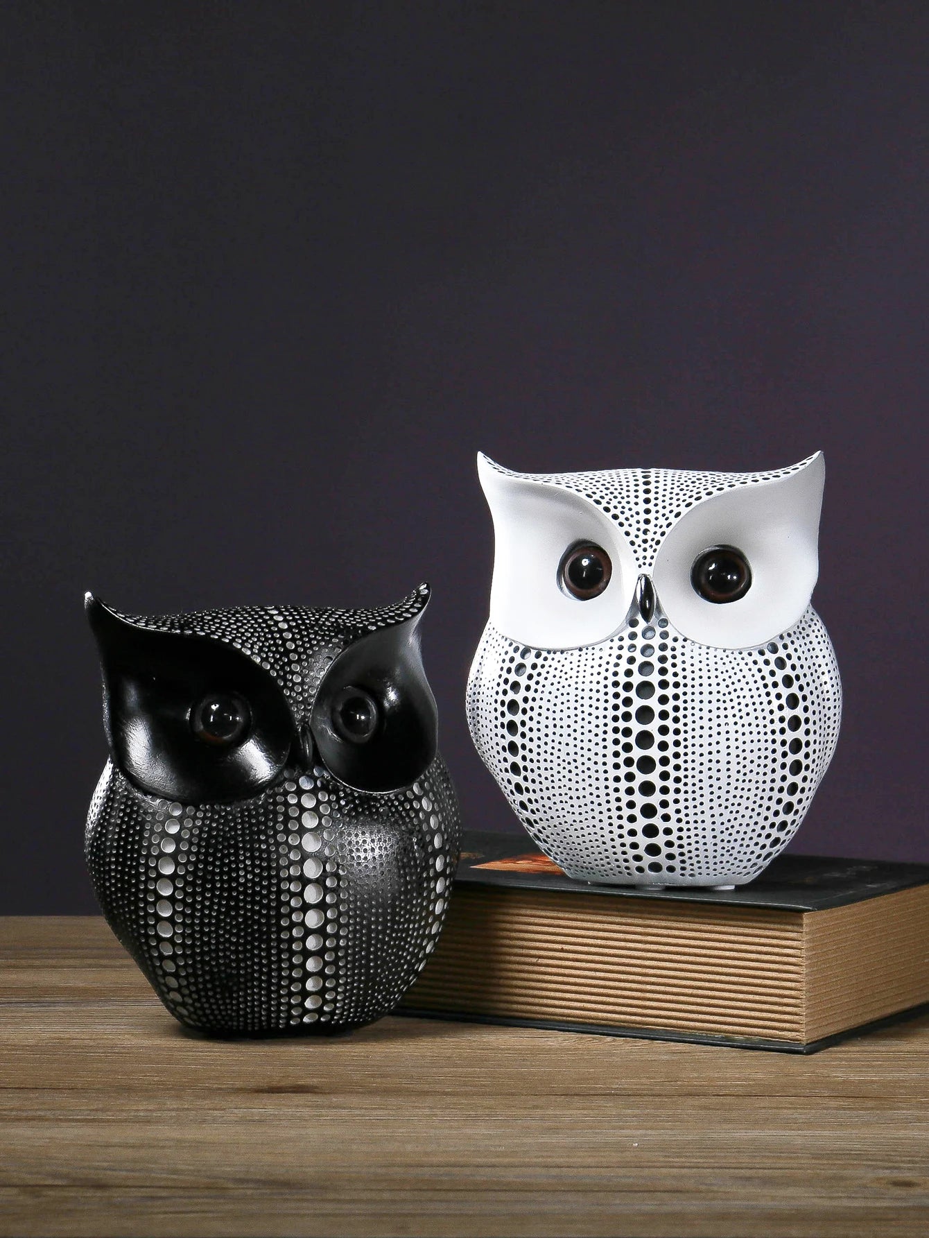 Escultura Búho de resina para decoración