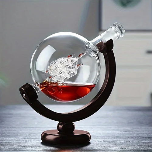 Decanter globo para whisky con base de madera