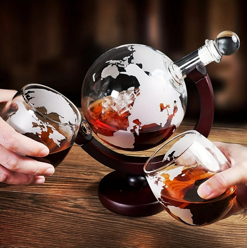 Decanter globo para whisky con base de madera