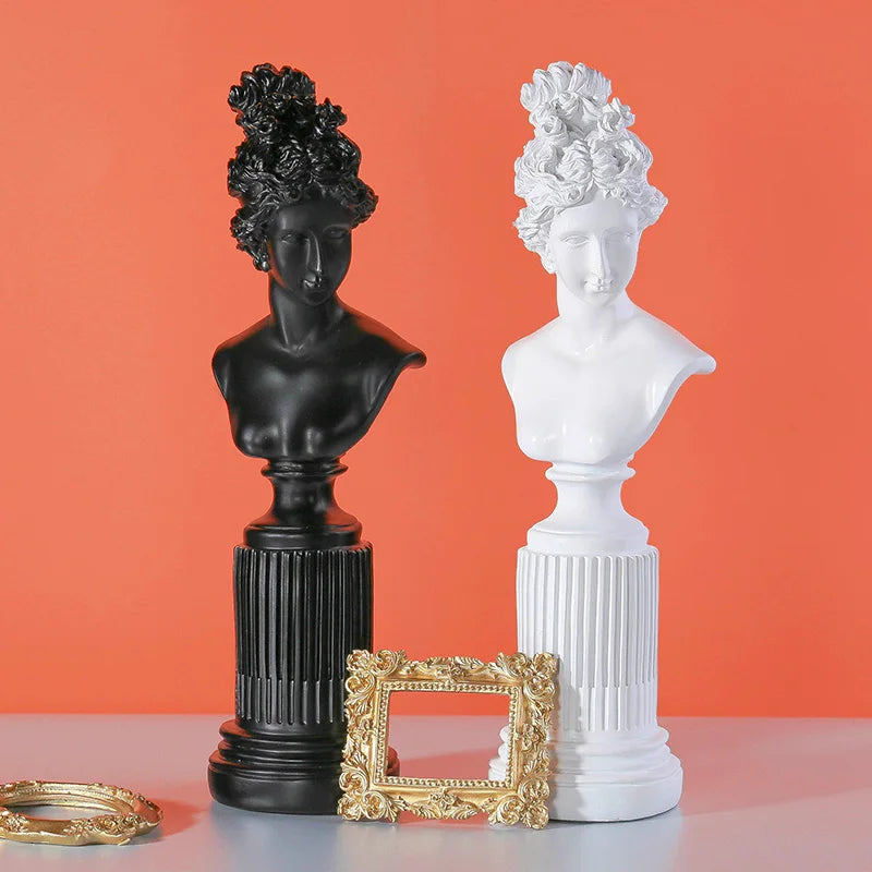 Busto decorativo Freyja de resina estilo nórdico