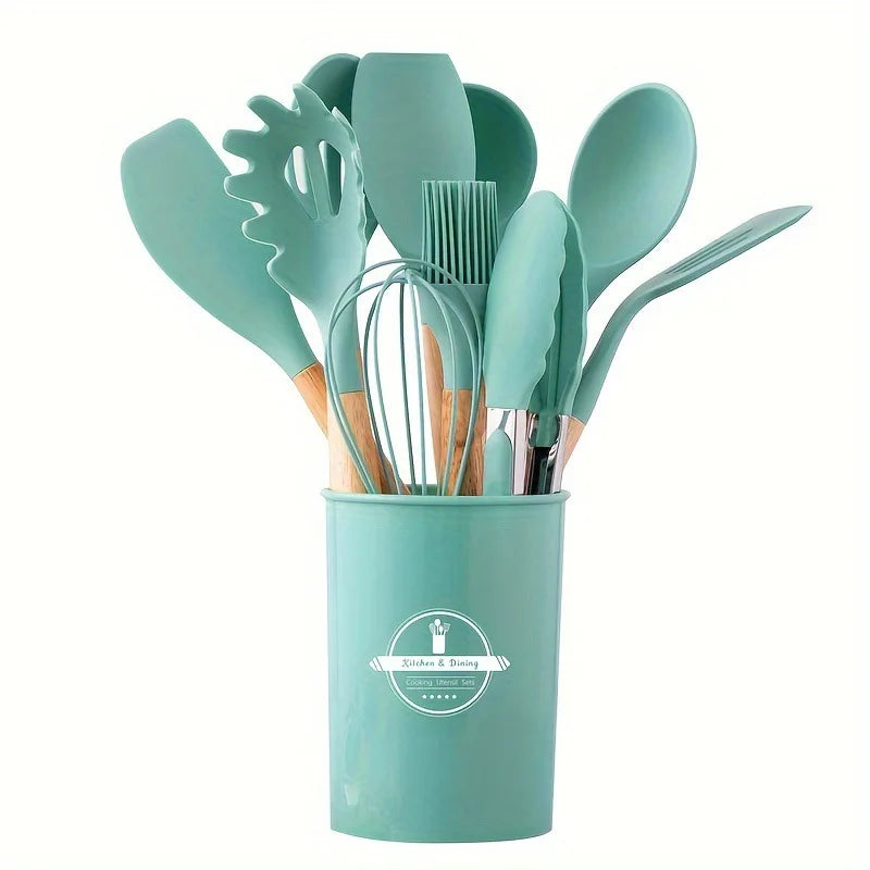 Set de 12 Utensilios de Cocina de Silicona y Mango Madera