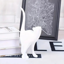 Escultura pareja de gatos decorativa en resina